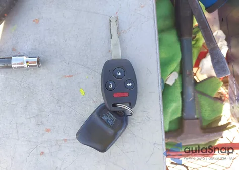 2005 Honda Odyssey Ex-L from USA, damaged, VIN 5FNRL38605B059244